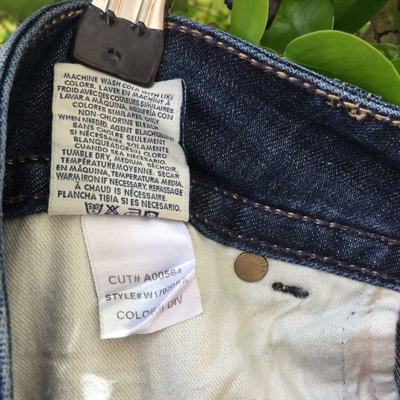 HUDSON Jeans Mid-Rise Dark Denim Baby Bootcut 26 - Picture 7 of 16